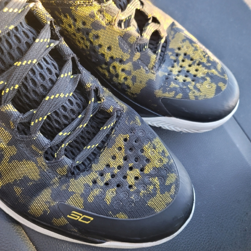 UNDER ARMOUR STEPHEN CURRY 1 Taxi YELLOW Size 12.5 MVP Dub Nation Warriors CAMO
